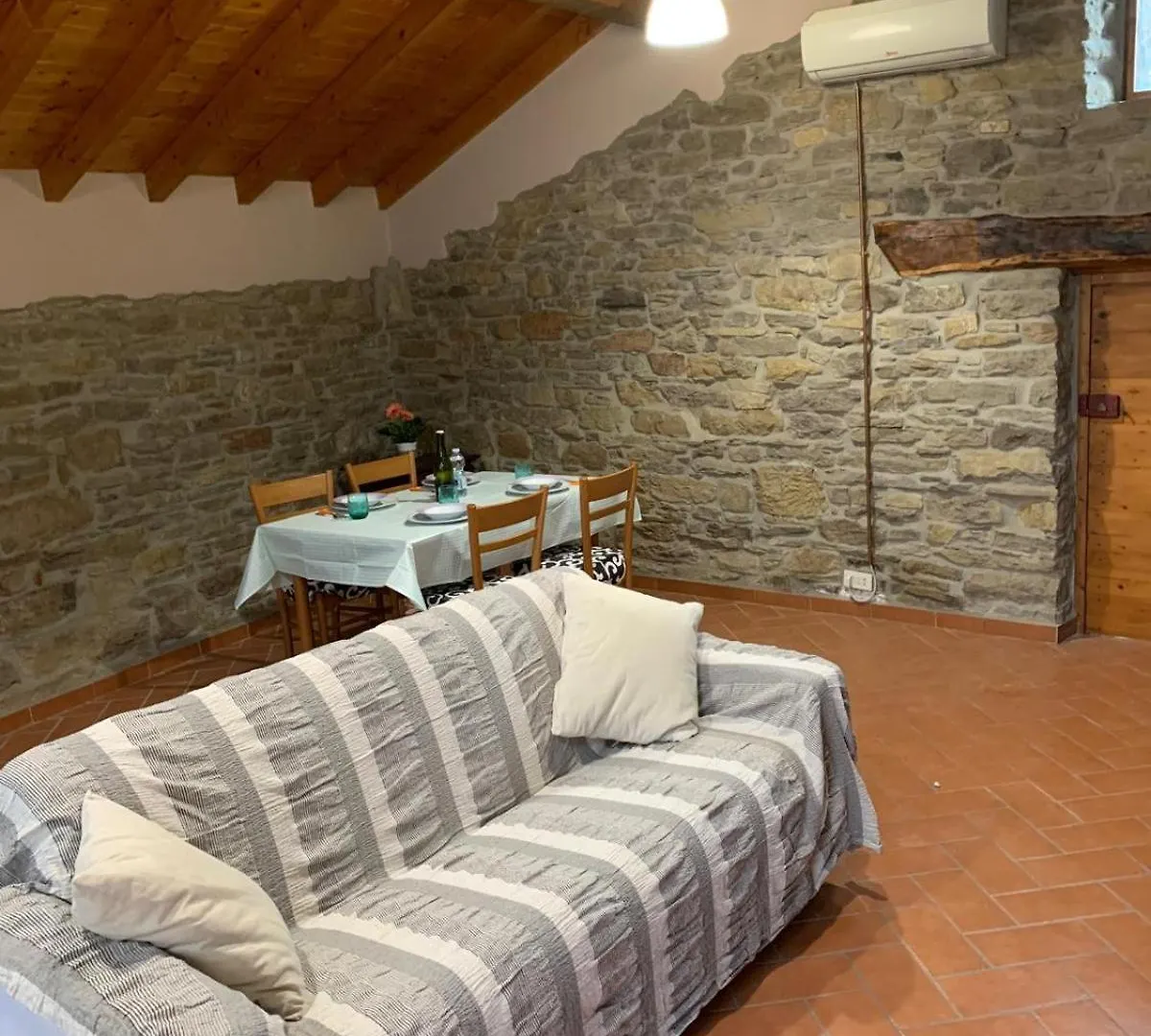 Holiday home Casetta Ai Fiassoni Parma Italy